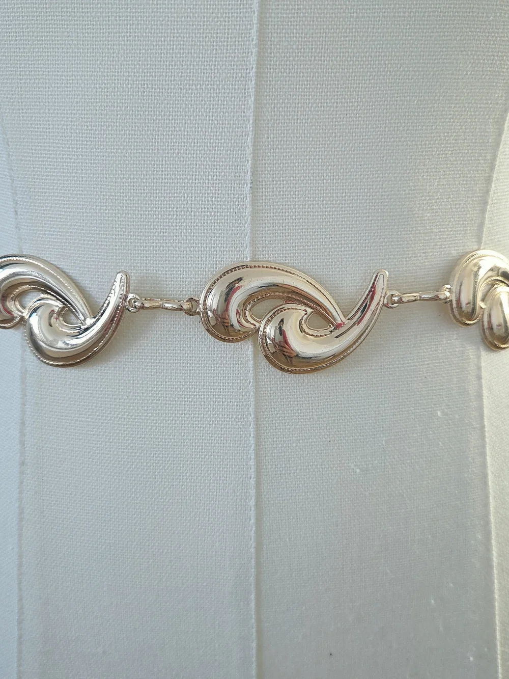 Gold Wave Chain Belt